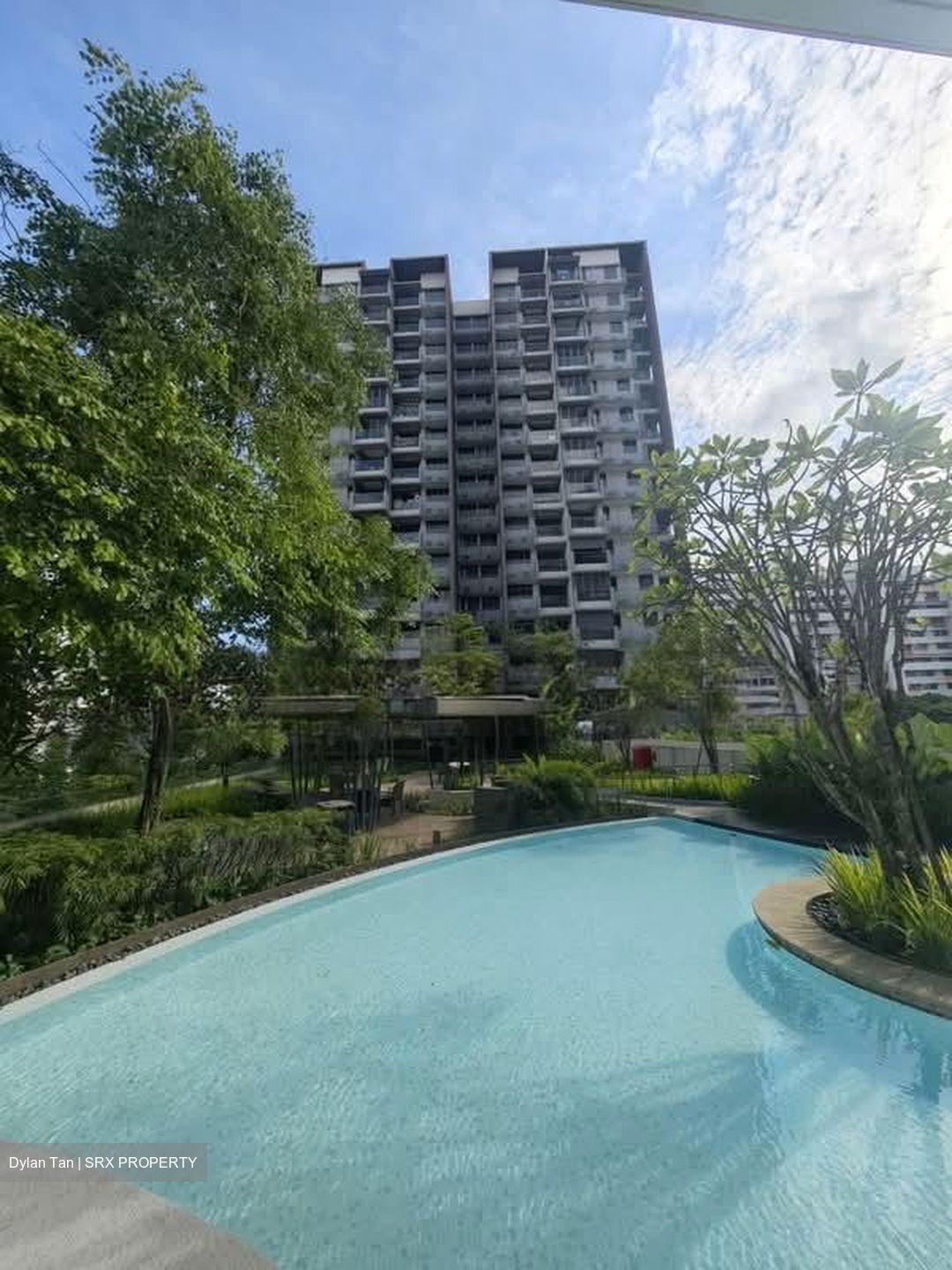 Trilive (D19), Condominium #580799551
